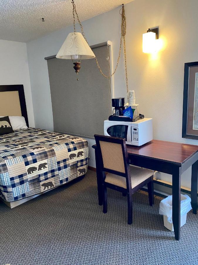 Holiday Lodge 2*