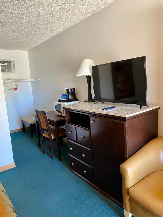 Holiday Lodge Motel 2*